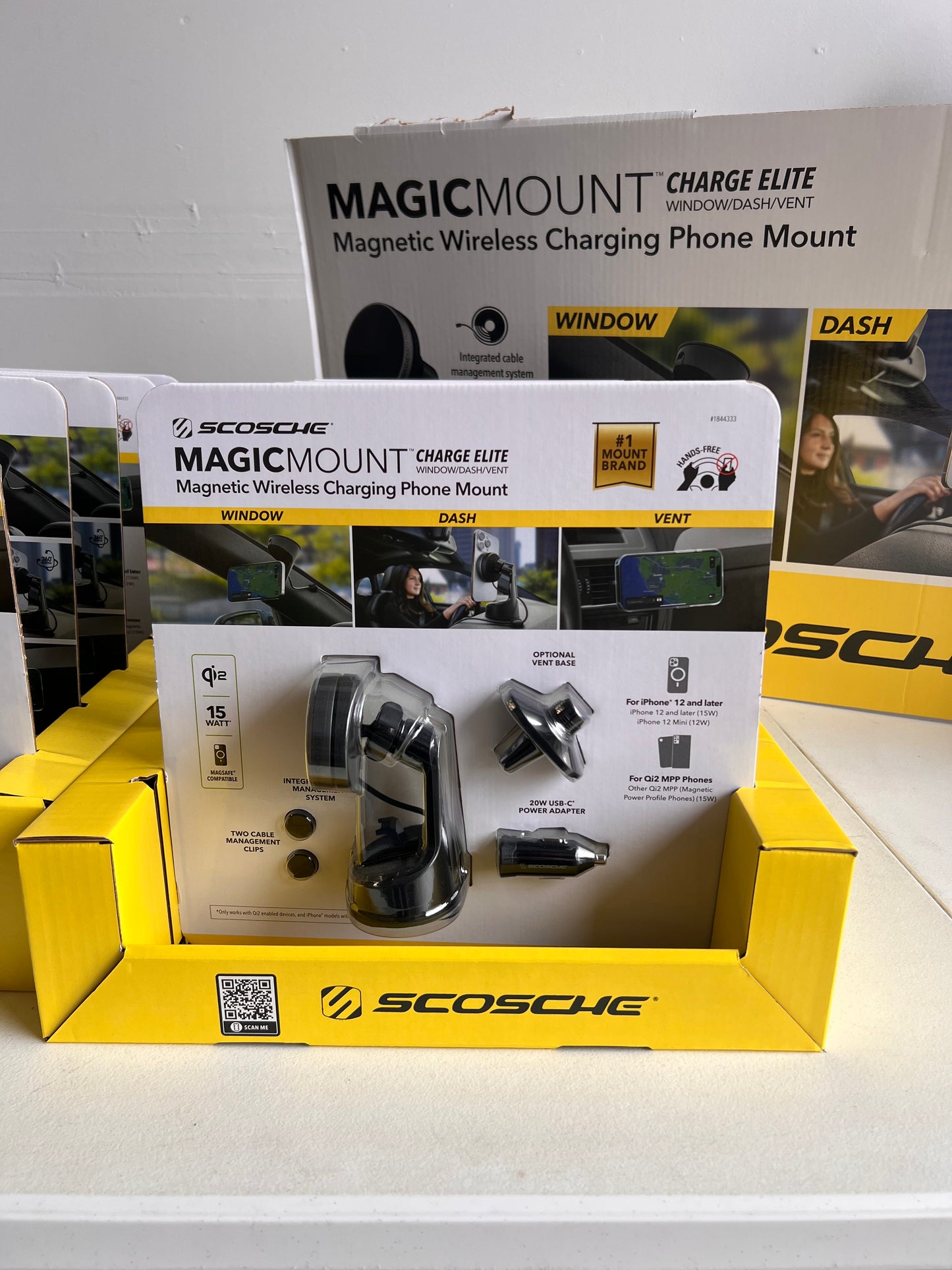 Scosche Magic Mount Charger Elite Window/Dash/Mount